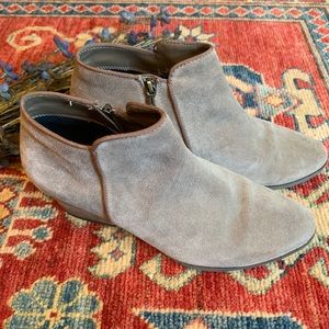 Blondo Villa waterproof boots - size 9